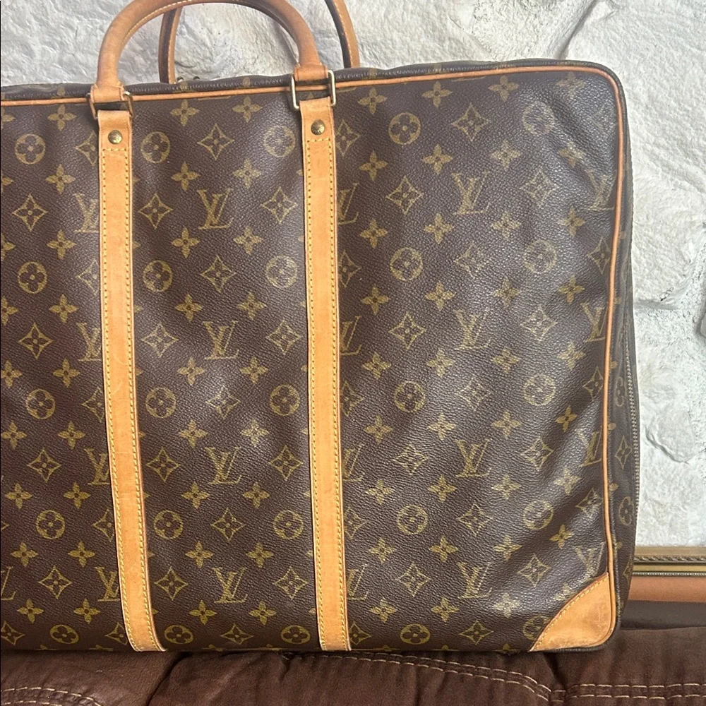 Sale!!! Louis Vuitton Brown and Tan Monogram Travel Bag